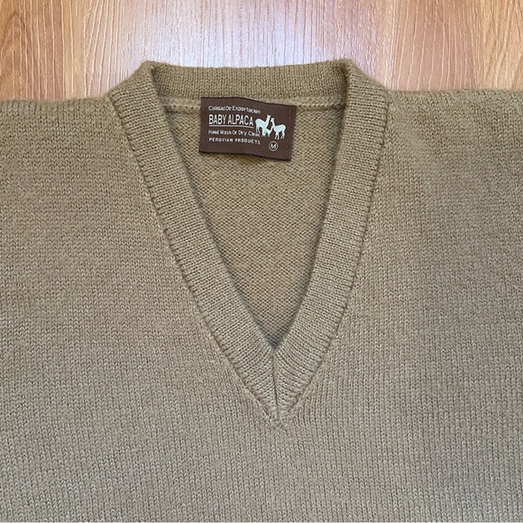 Vintage Baby Alpaca Men’s Naturally Distressed Tan Vest Size Medium - Picture 3 of 9